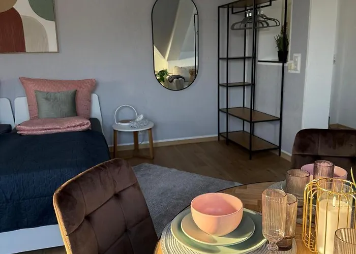 Schickes Am Rhein * Koblenz (Rhineland-Palatinate)